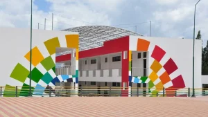 Un fallo sobre escuelas del milenio provocó allanamientos a tres jueces de la Corte Nacional