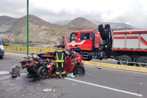 Hoy se registró un fuerte accidente de tránsito en la Panamericana Norte, en el sector de Guayllabamba. Está parcialmente habilitada. Tome precauciones.